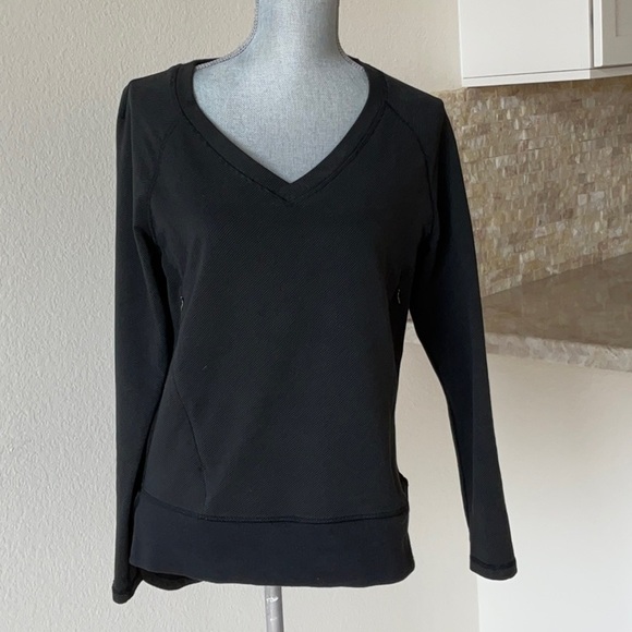 Lululemon V-neck Sweatshirt w/zipper kangaroo pocket, size 6 - Picture 1 of 7